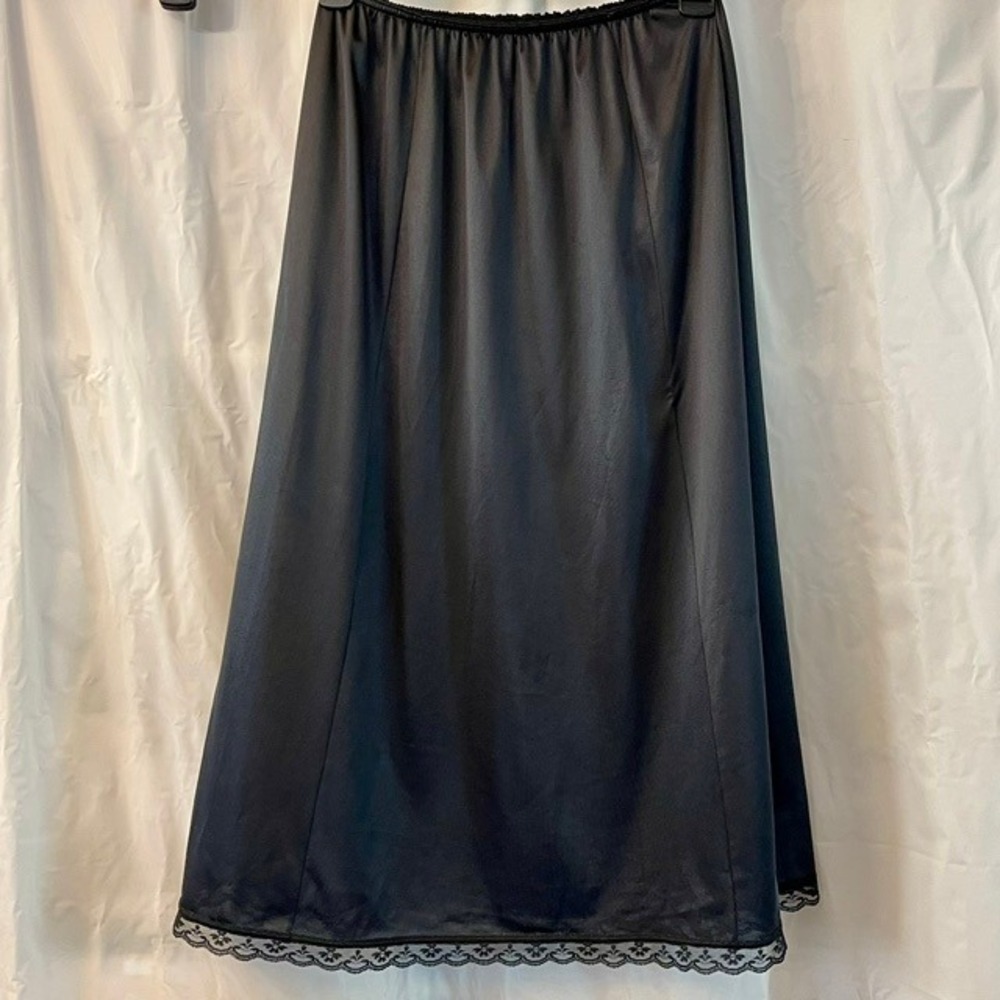 Vintage Warners Perfect Measure Black Lace Trim Half Slip Midi Skirt 55314 Sz M